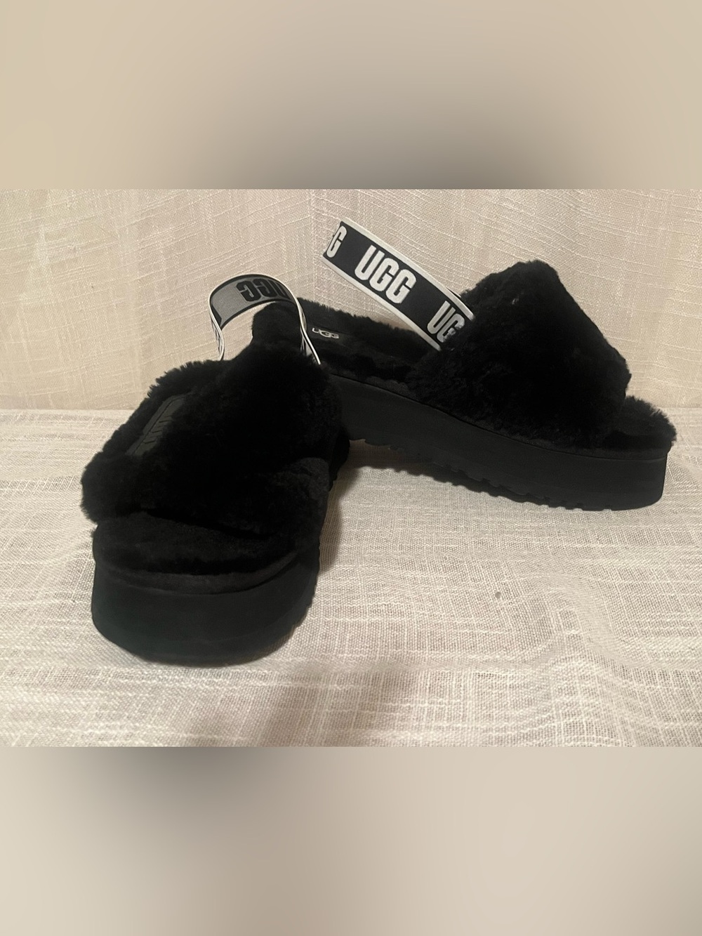 UGG Disco Slide Platform Black Fluffy Slingback Sandals Cozy Size 10